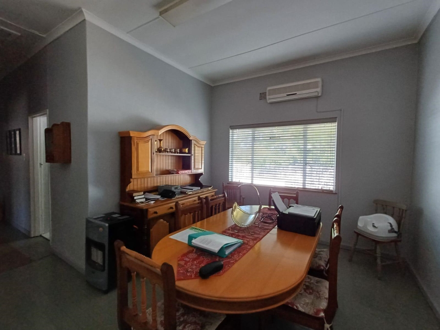 4 Bedroom Property for Sale in Porterville Western Cape